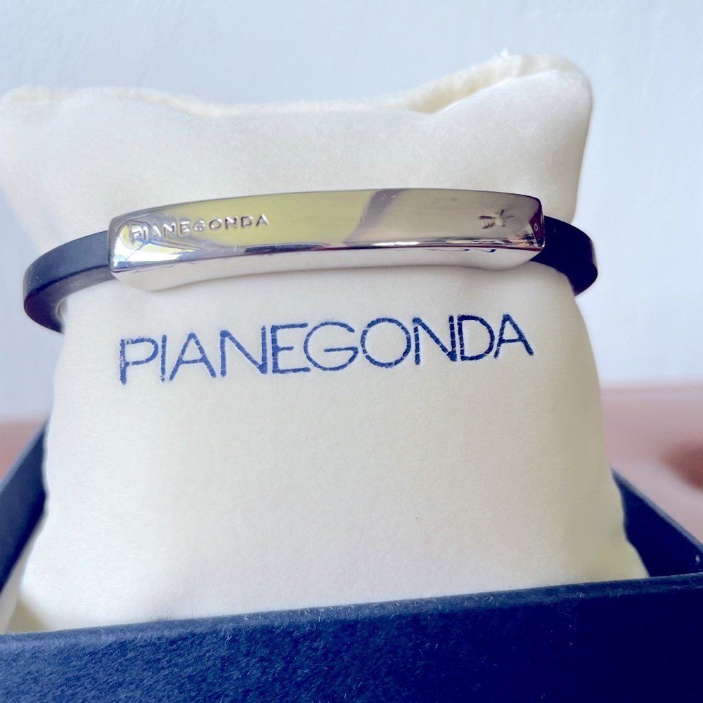 Pianegonda sterling  silver & black rubber bracelet. New with tags